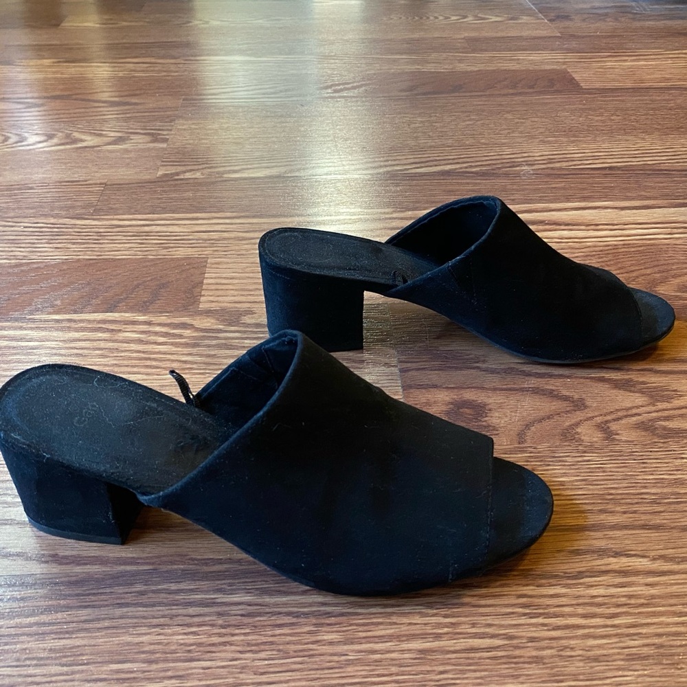 Gap Black Chunky Heel Slip On Fashion Sandals Size 8